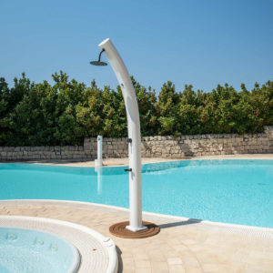 Sined Aluminum Outdoor White Solar Shower Dafne White Shower